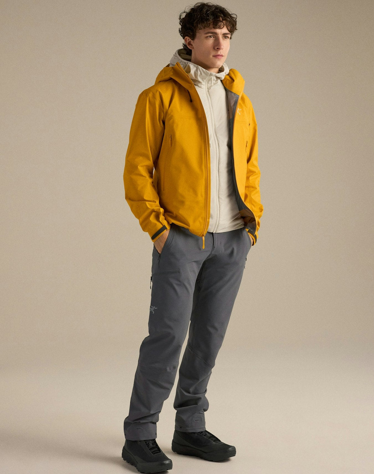 Arc'teryx Beta Men's GORE-TEX Waterproof Hiking Jacket - Solaris