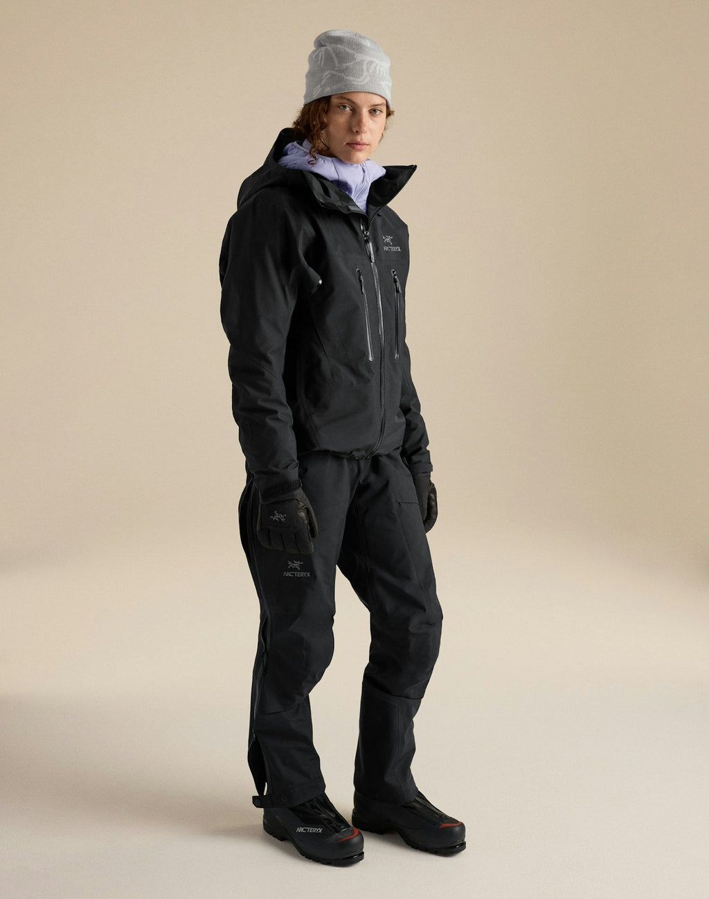 Arc'teryx Women's Alpha SV Jacket GORE‑TEX PRO Hard Shell Black