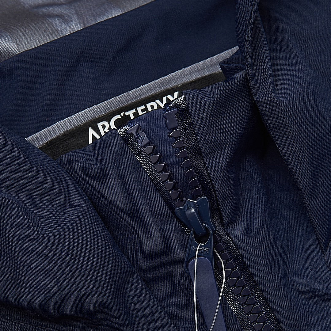 Arc'teryx Beta AR Men's Waterproof Hooded Jacket "Navy Blue"