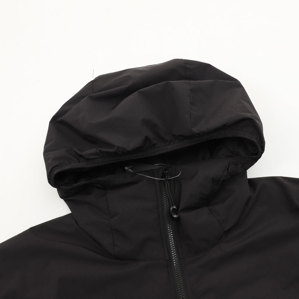 Arc'teryx Atom Series Men's Hooded Lightweight Insulated Jacket in "Black"