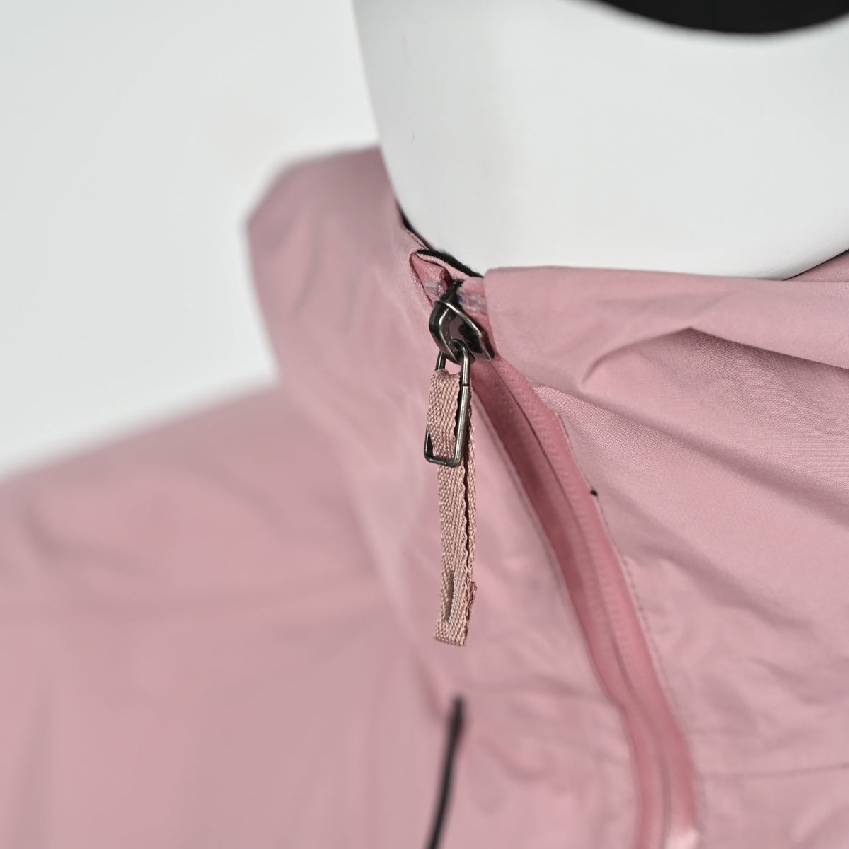 Arc'teryx Beta GORE-TEX Hooded Waterproof Jacket "Light Pink"