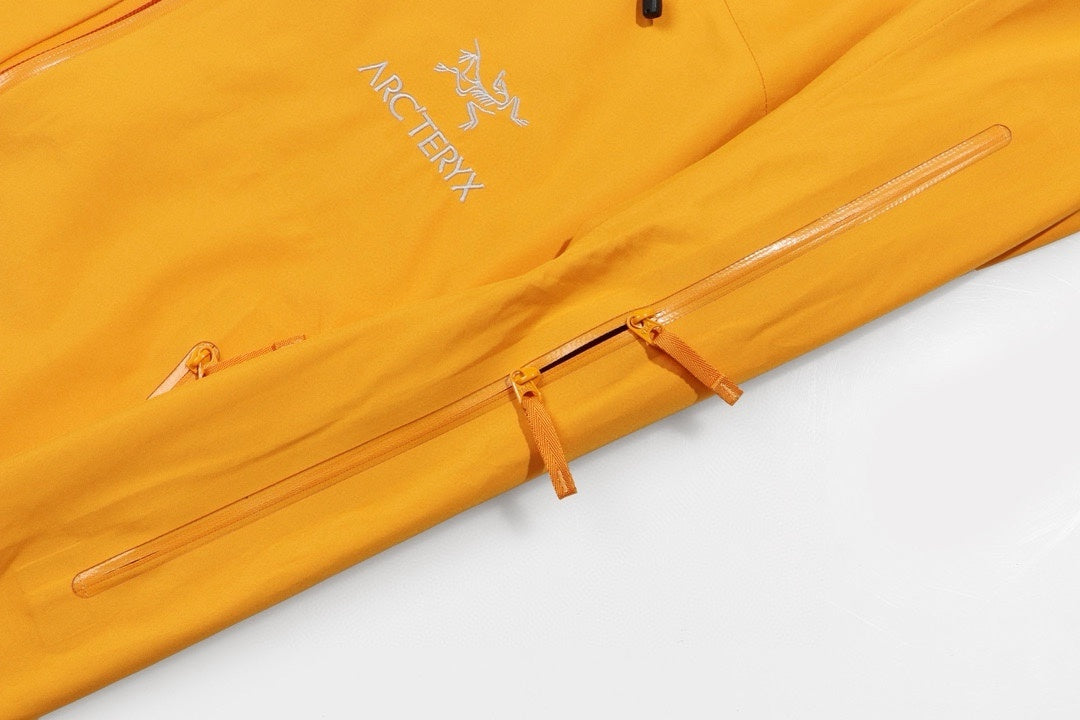 Arc'teryx Beta Men's GORE-TEX Waterproof Hooded Jacket - Yellow