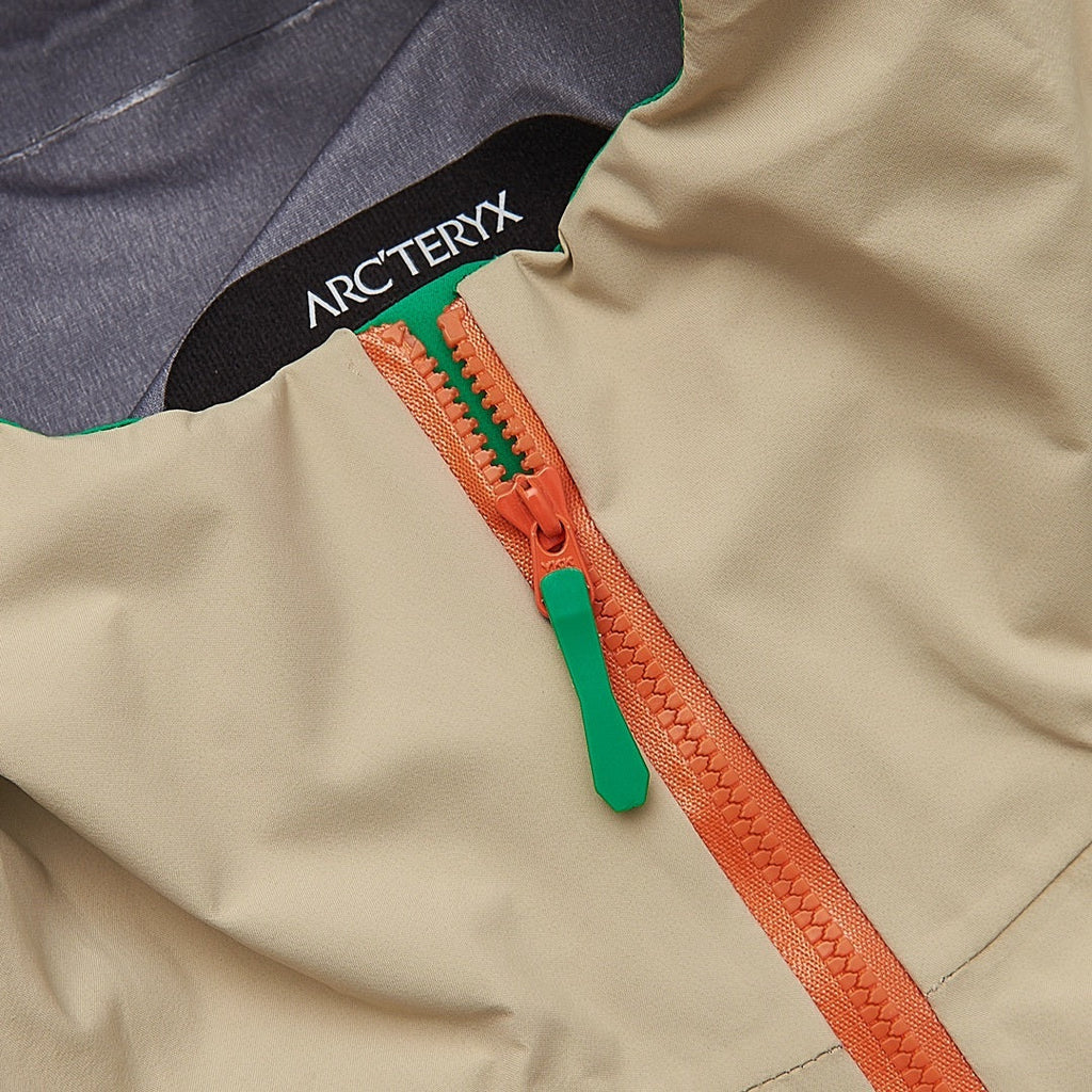 Arc'teryx Beta LT Series Men's GORE-TEX Hooded Rain Jacket "Color Block Beige Orange Green"