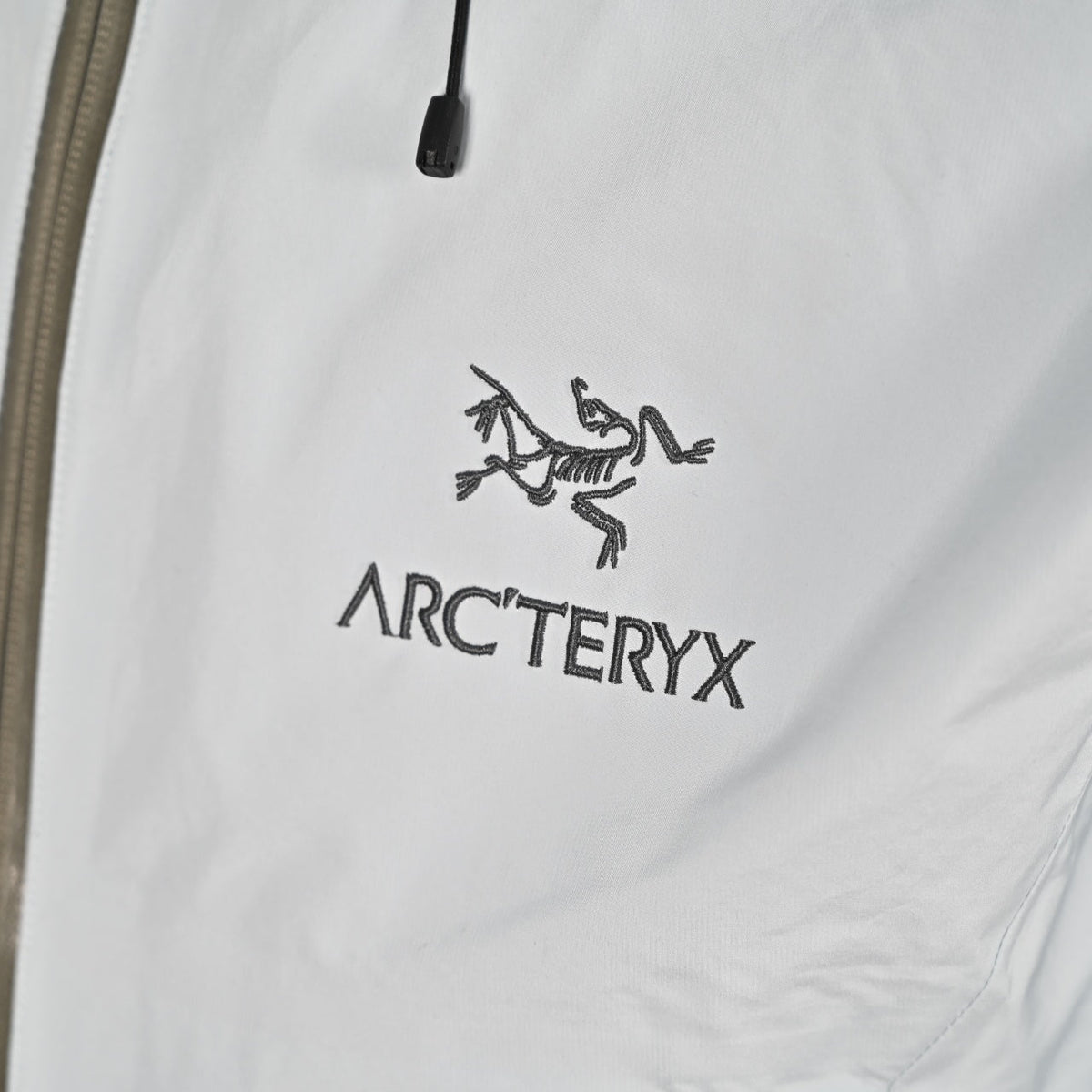 Arc'teryx Beta Down Insulated GORE-TEX Jacket "Pale Blue"