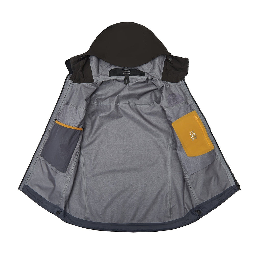Arc'teryx Alpha SV Series Men's Hooded Waterproof Ski Jacket in "Black"